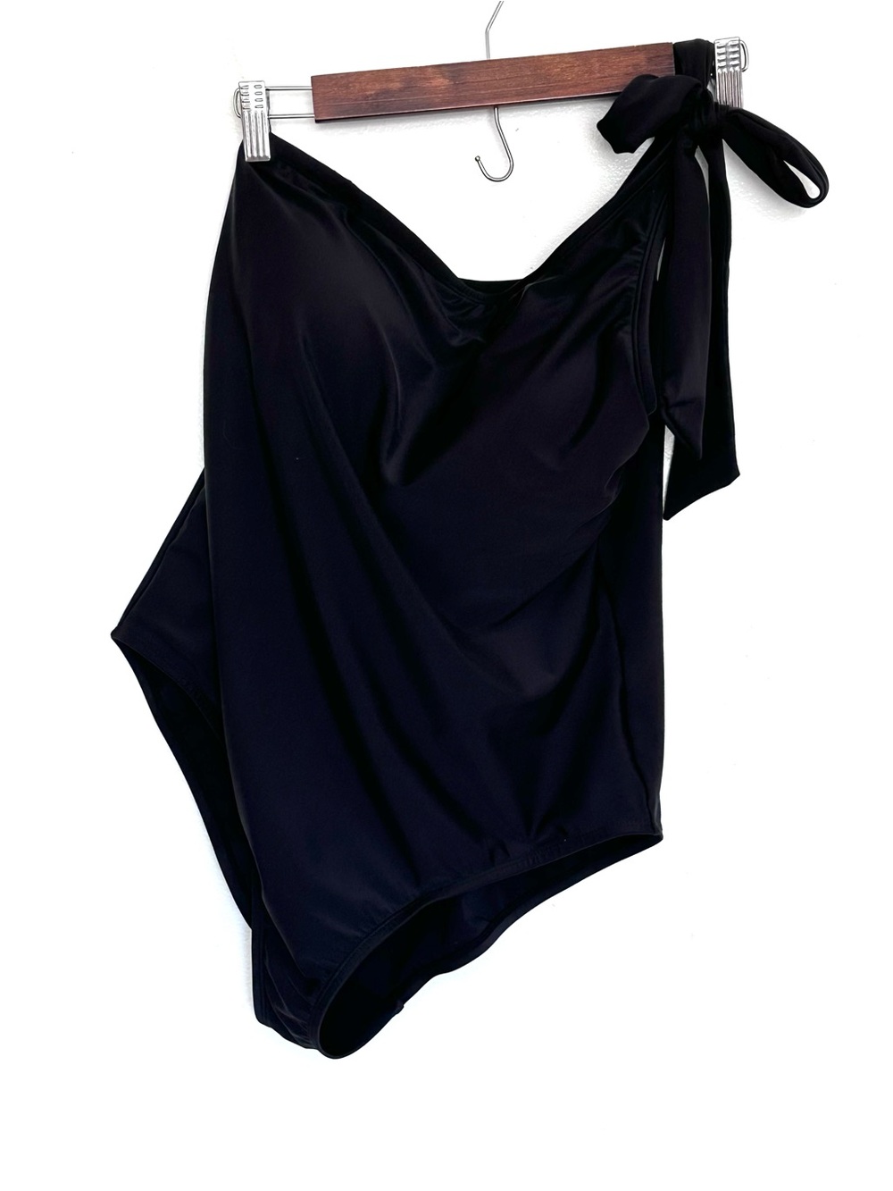 Kona Sol Plus Swimsuit Women’s Size 18W Black One Shoulder Padded One Piece